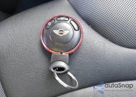 2008 Mini Cooper S z USA, uszkodzony, nr VIN WMWMF73528TT89537